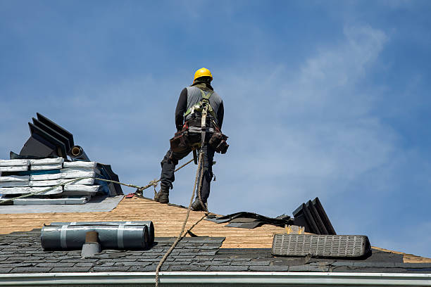 Professional Roofing technician working in Bethel, VT